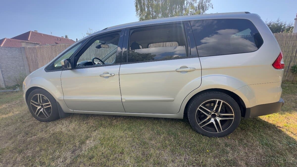 2011 Ford GALAXY - 2