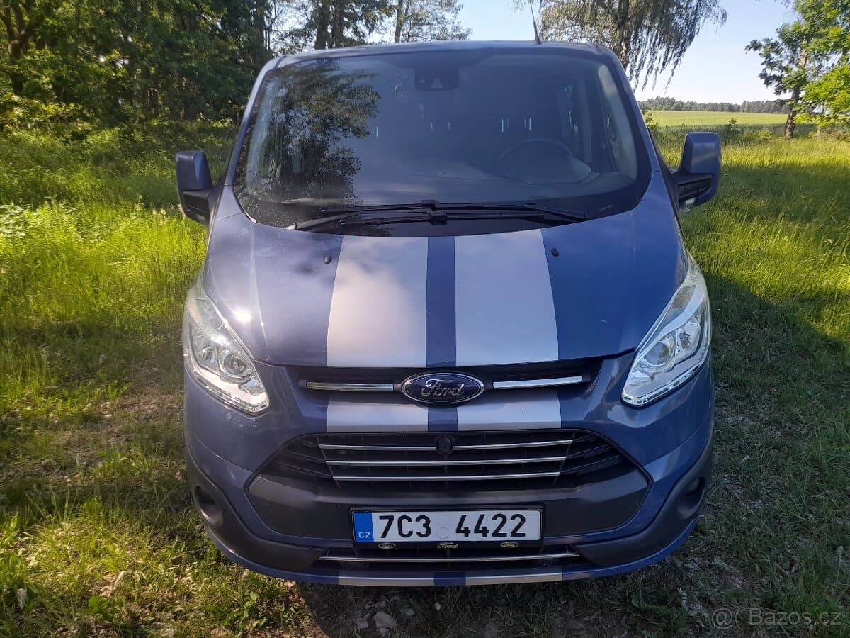 2015 Ford TOURNEO - 2