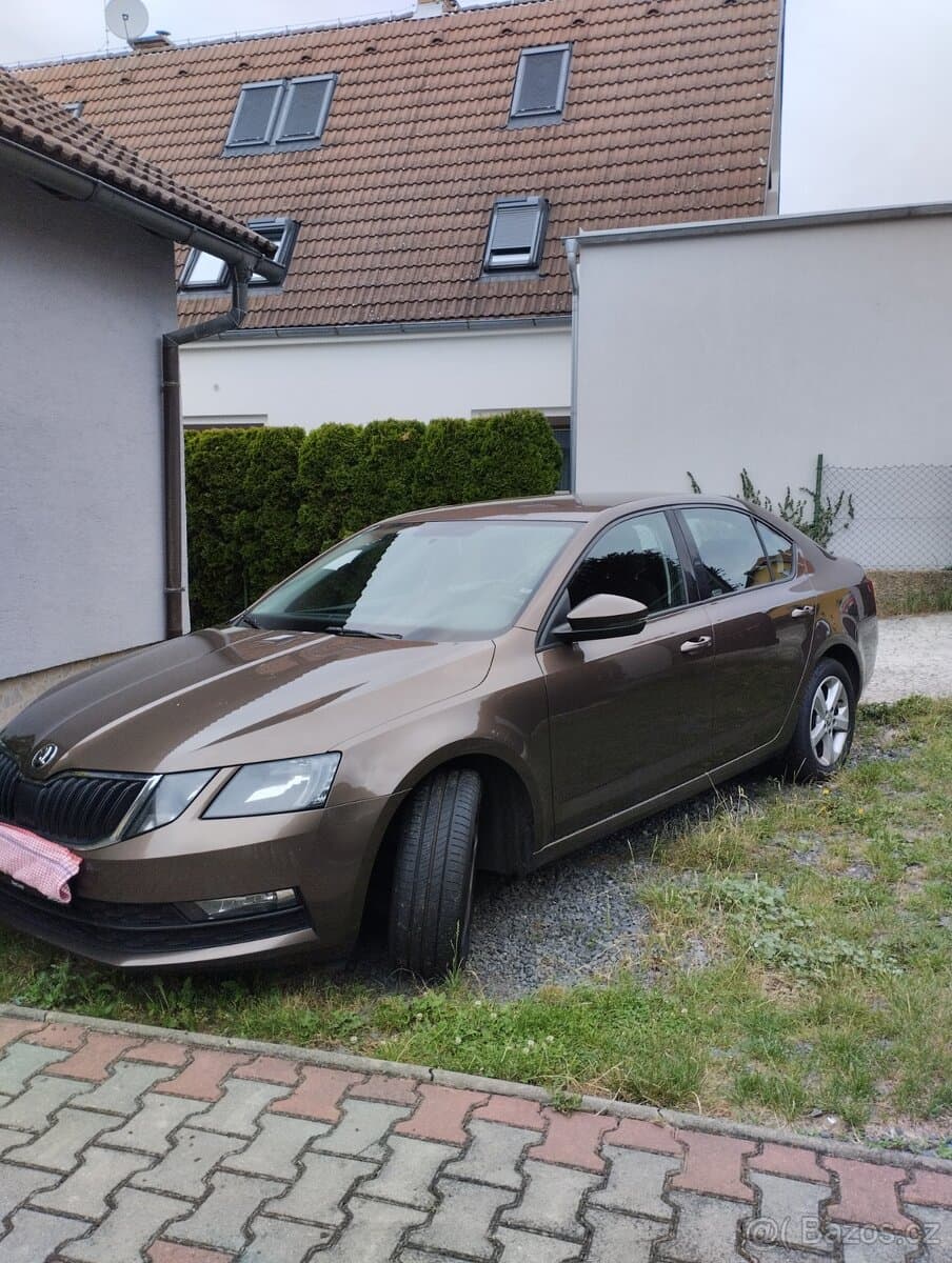 Škoda OCTAVIA - 2
