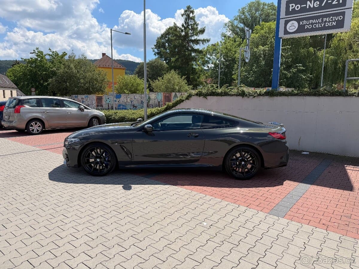 2025 BMW M8 - 2