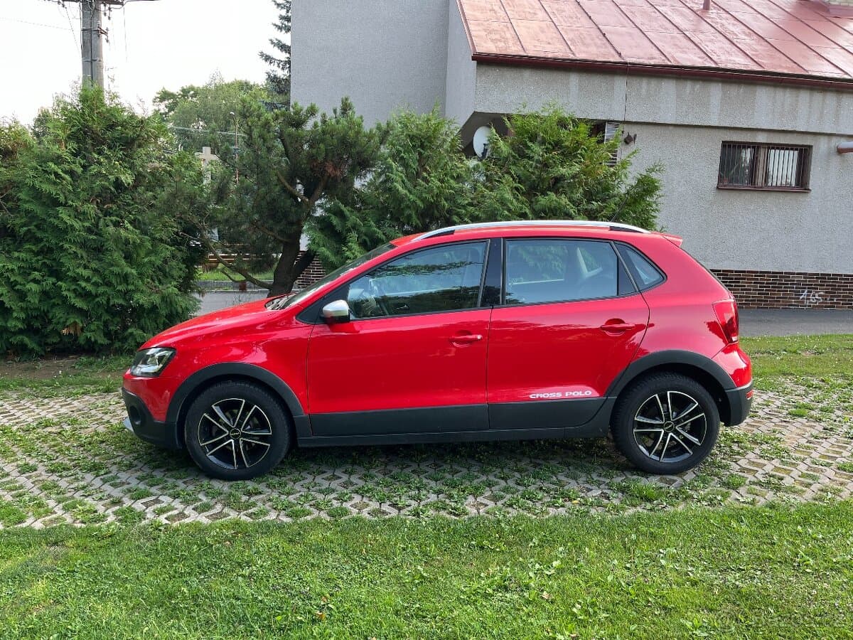 2012 Volkswagen POLO - 2