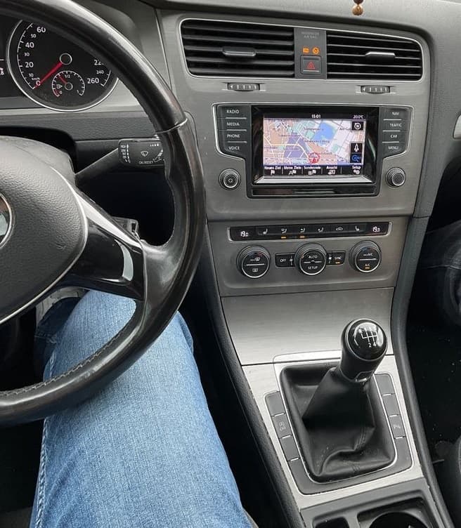 2014 Volkswagen GOLF - 2