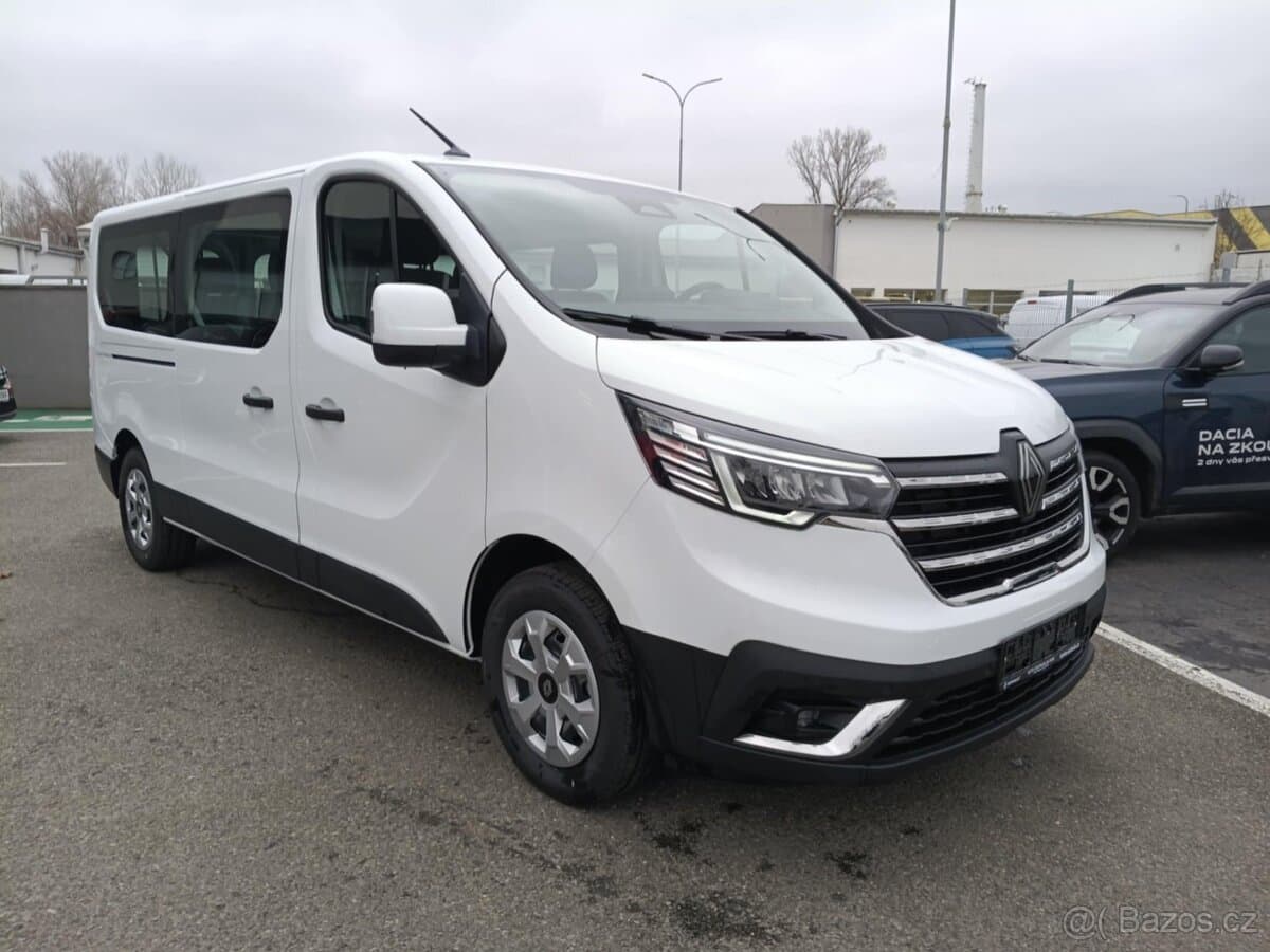 Renault TRAFIC - 2