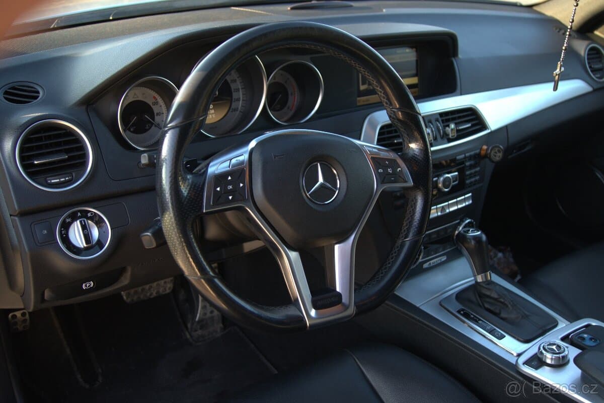 2011 Mercedes-Benz OSTATNÍ - 2