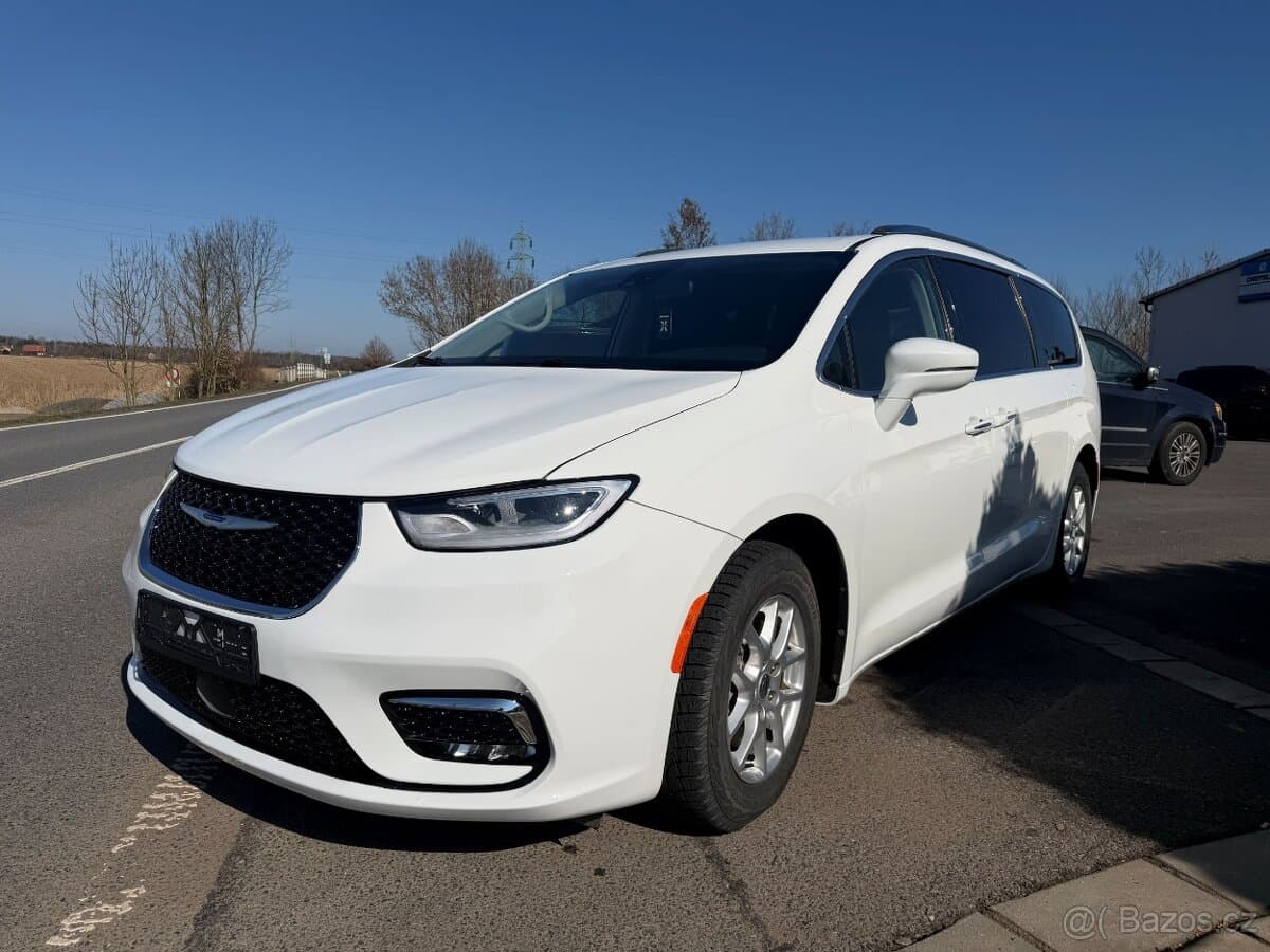 Chrysler PACIFICA - 2
