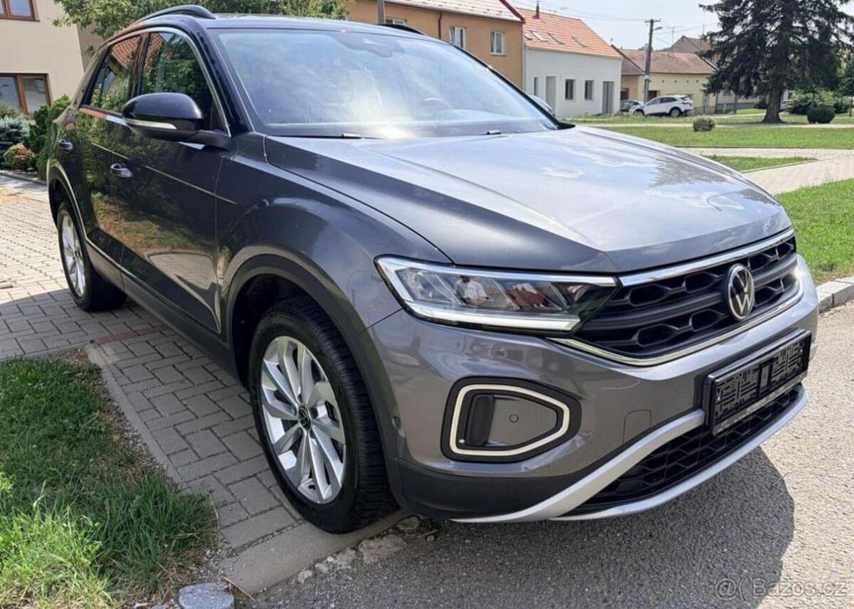 2022 Volkswagen T-ROC - 2