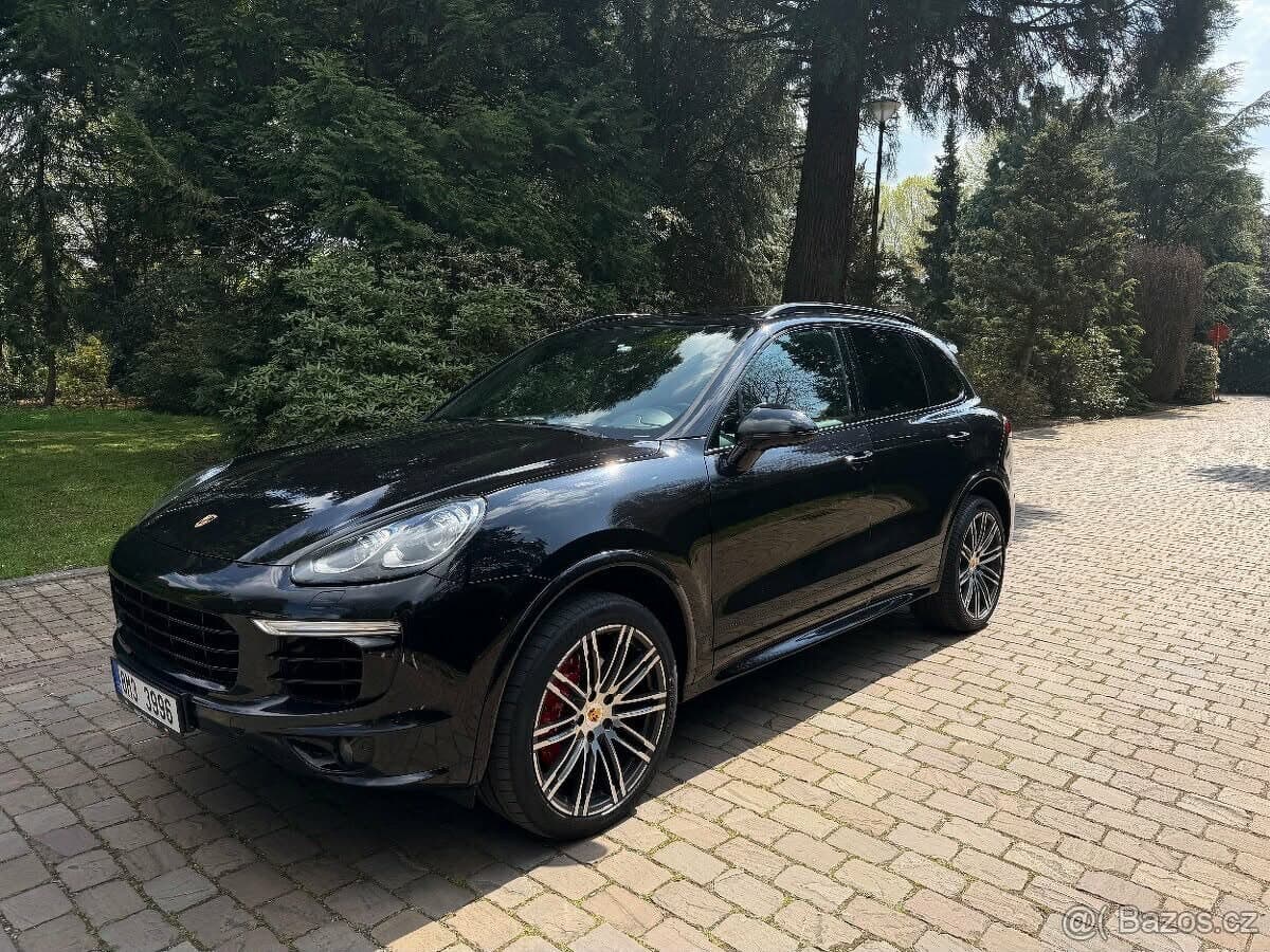 2016 Porsche CAYENNE - 2