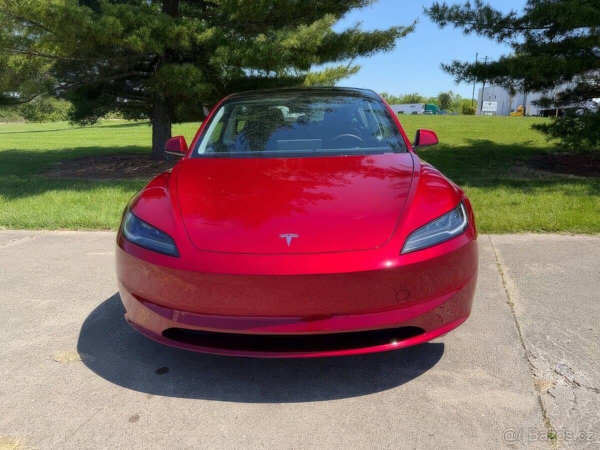 2025 Tesla MODEL 3 - 2