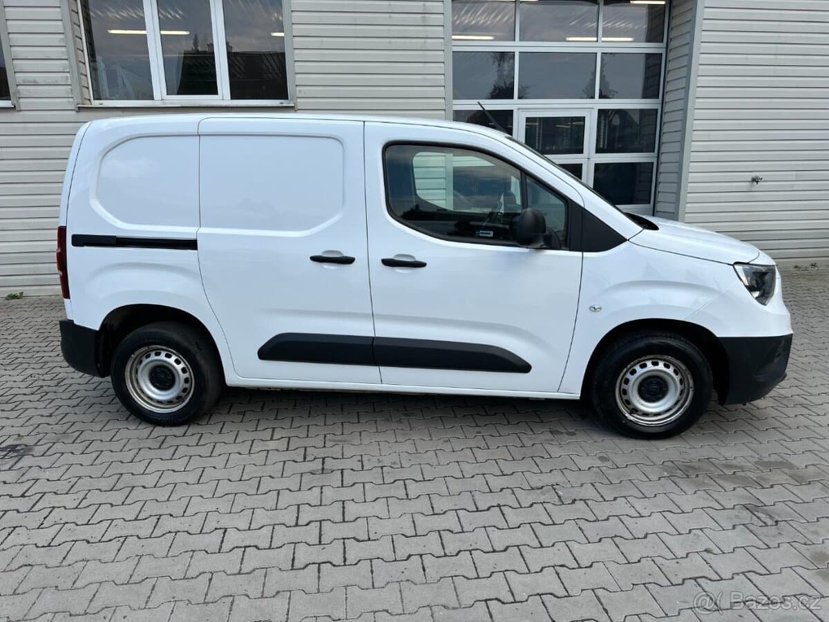 2022 Opel COMBO - 2