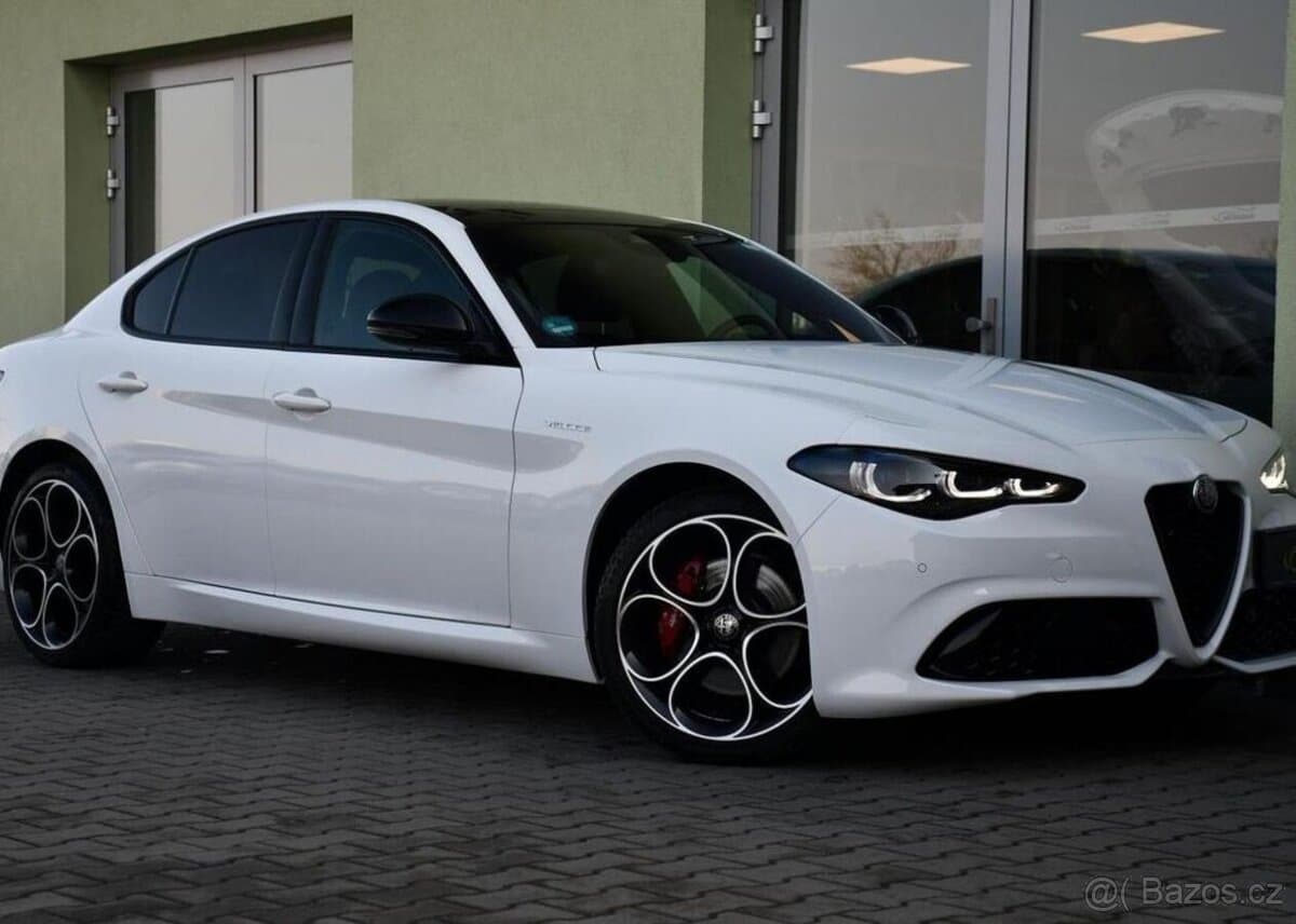 2024 Alfa Romeo GIULIA - 2