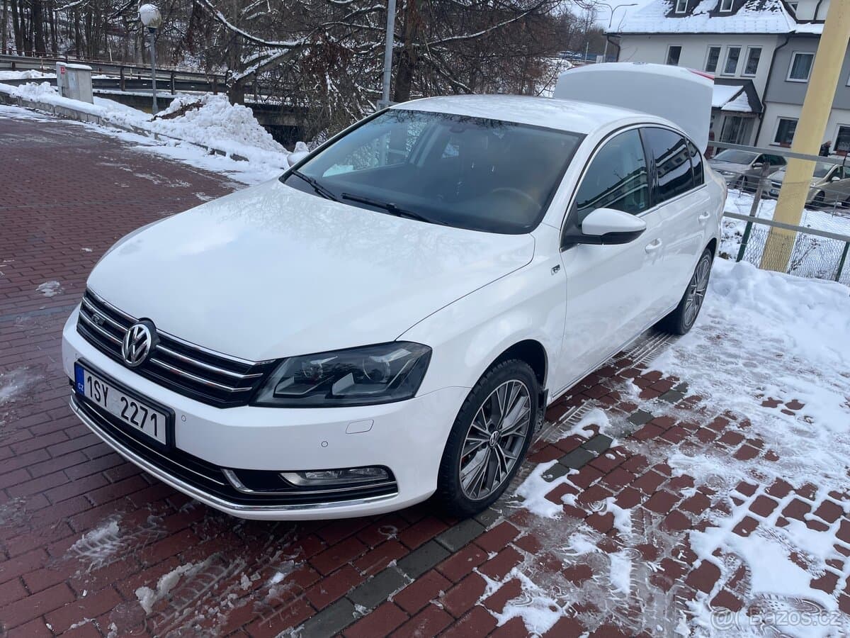 Volkswagen PASSAT - 2