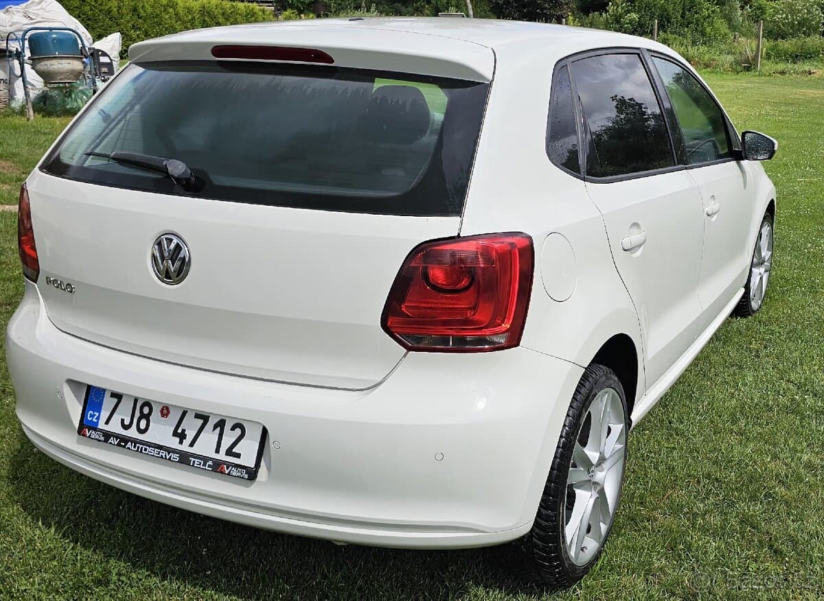 2011 Volkswagen POLO - 2