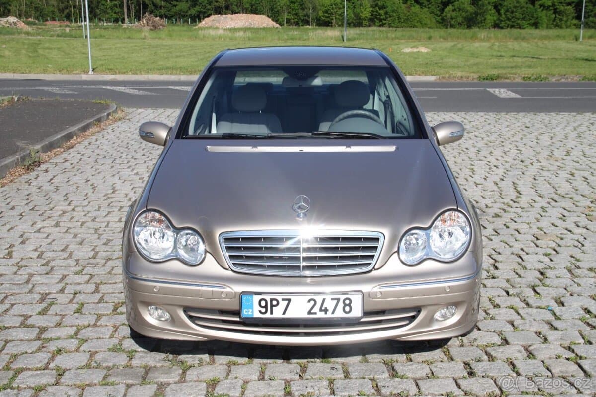 2004 Mercedes-Benz OSTATNÍ - 2
