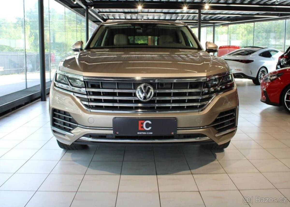 2018 Volkswagen TOUAREG - 2