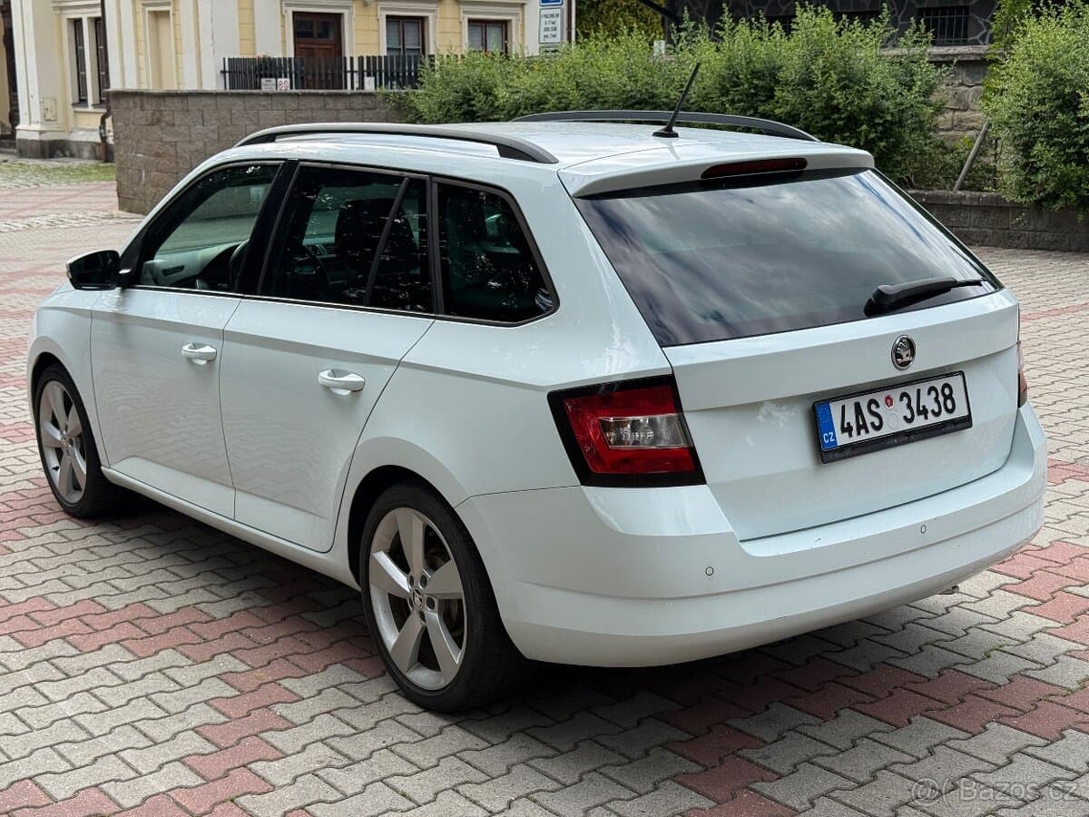 2015 Škoda FABIA - 2