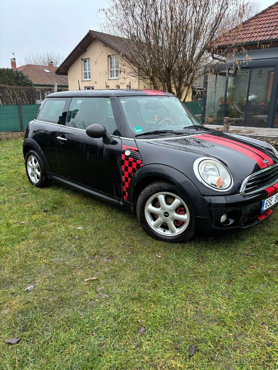 2010 Mini COOPER - 2