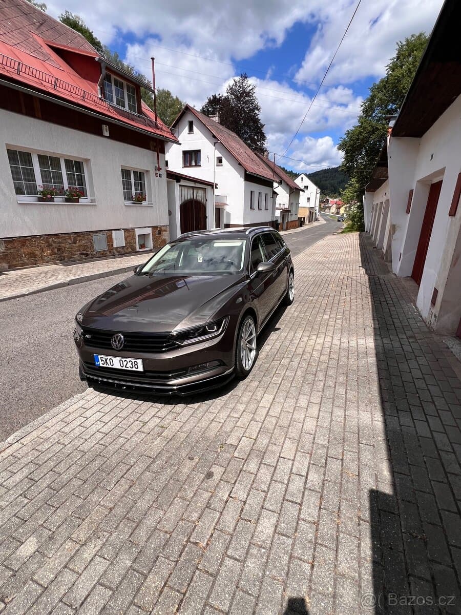2015 Volkswagen PASSAT - 2