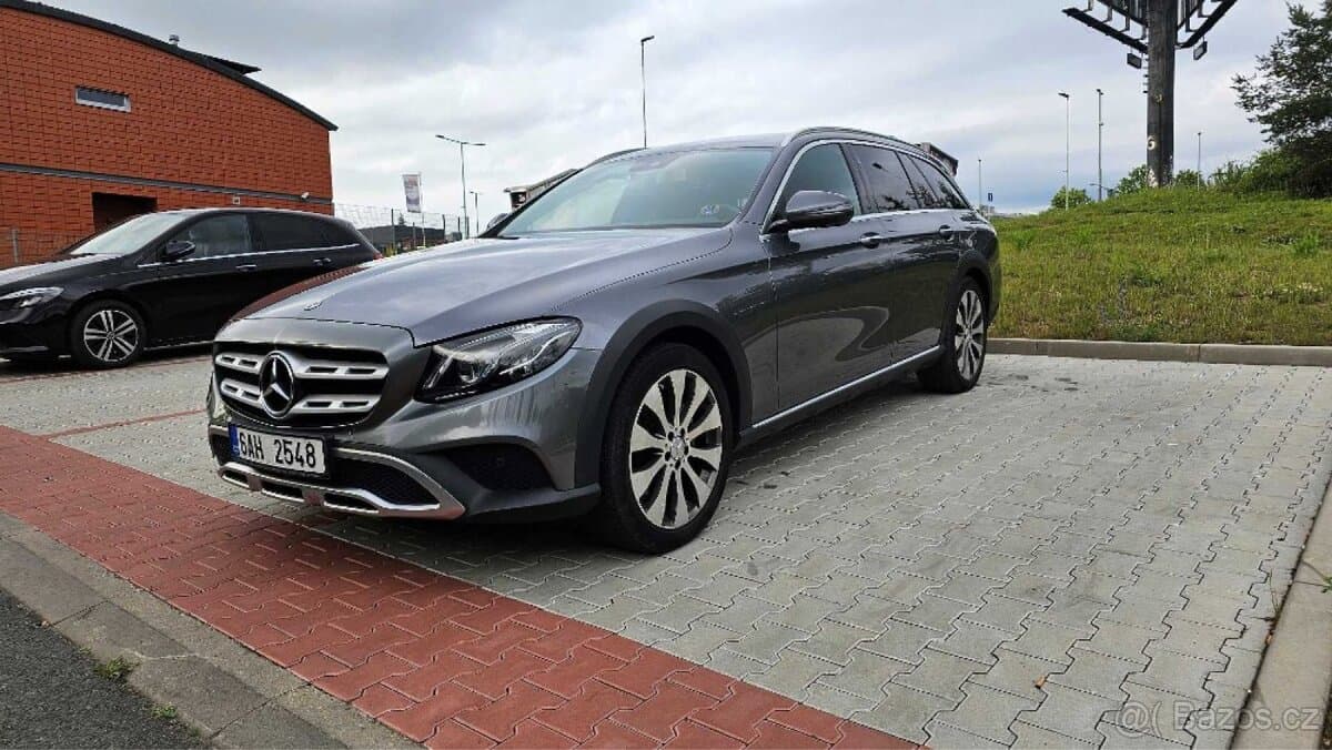 2017 Mercedes-Benz OSTATNÍ - 2