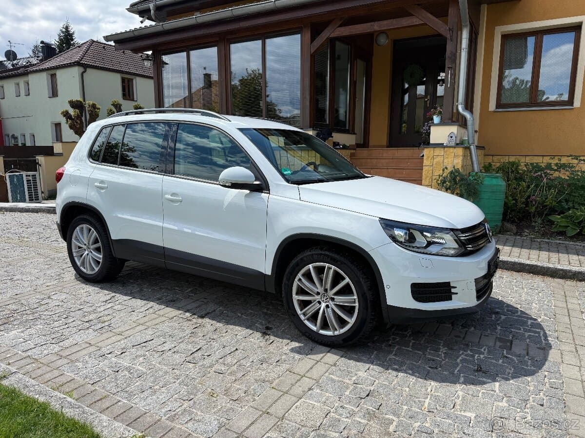 2015 Volkswagen TIGUAN - 2