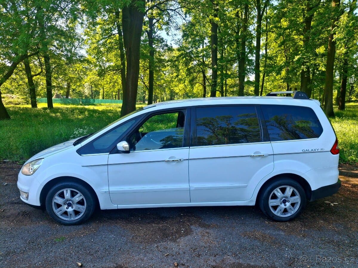 2011 Ford GALAXY - 2