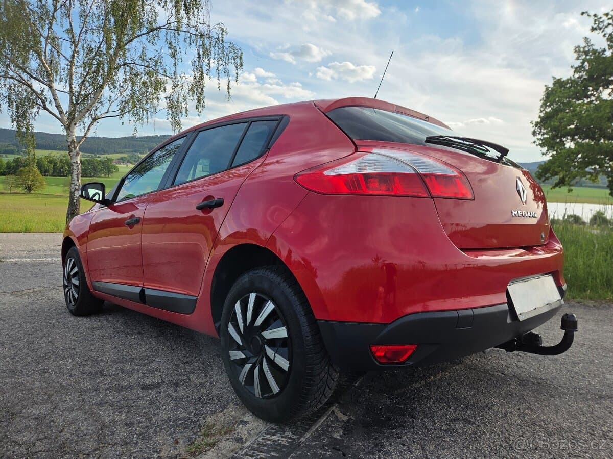 2011 Renault MEGANE - 2