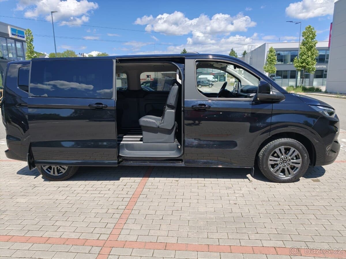 2025 Ford TOURNEO - 2