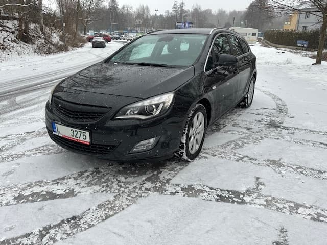 2011 Opel ASTRA - 2