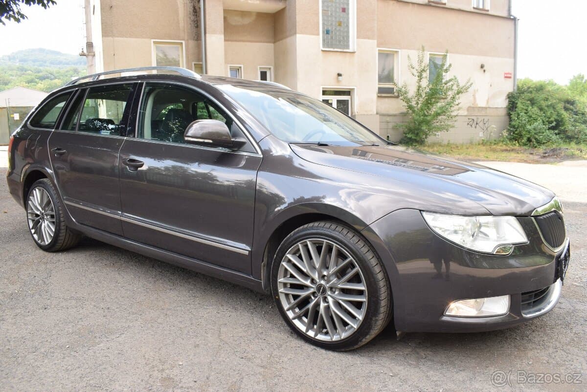 2011 Škoda SUPERB - 2