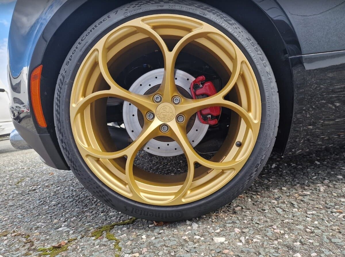 Alfa Romeo 4C - 2