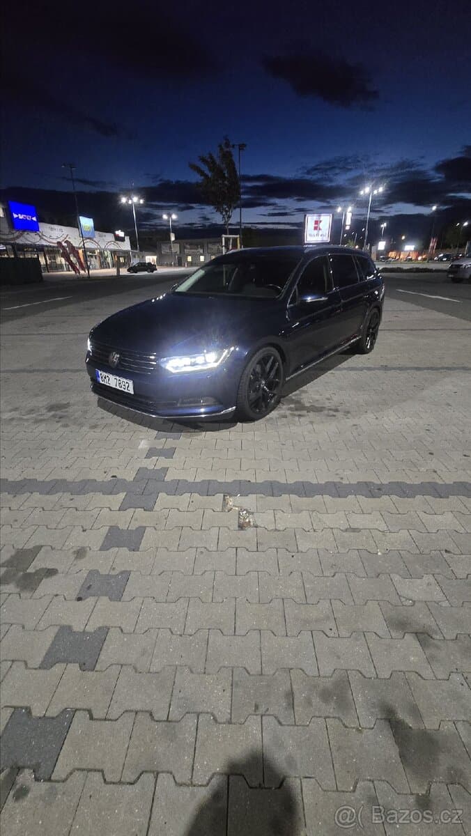 Volkswagen PASSAT - 2
