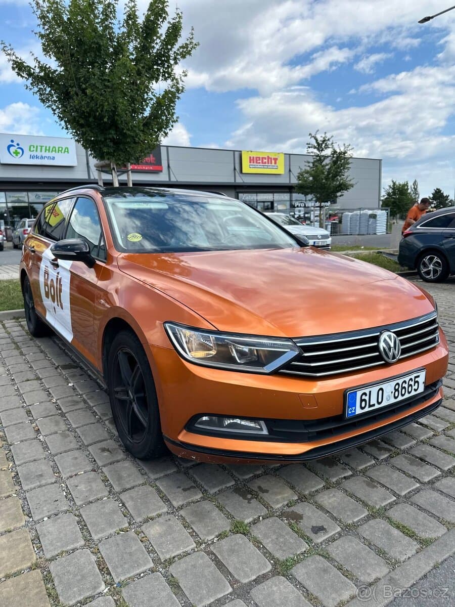 2015 Volkswagen PASSAT - 2