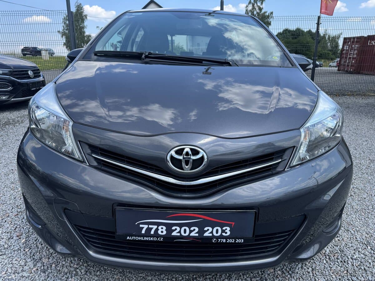 2012 Toyota YARIS - 2