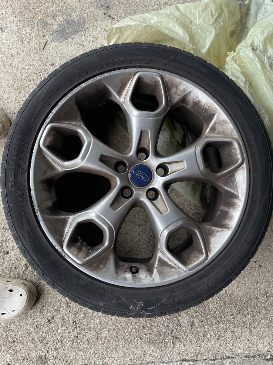 2010 Ford KUGA - 2