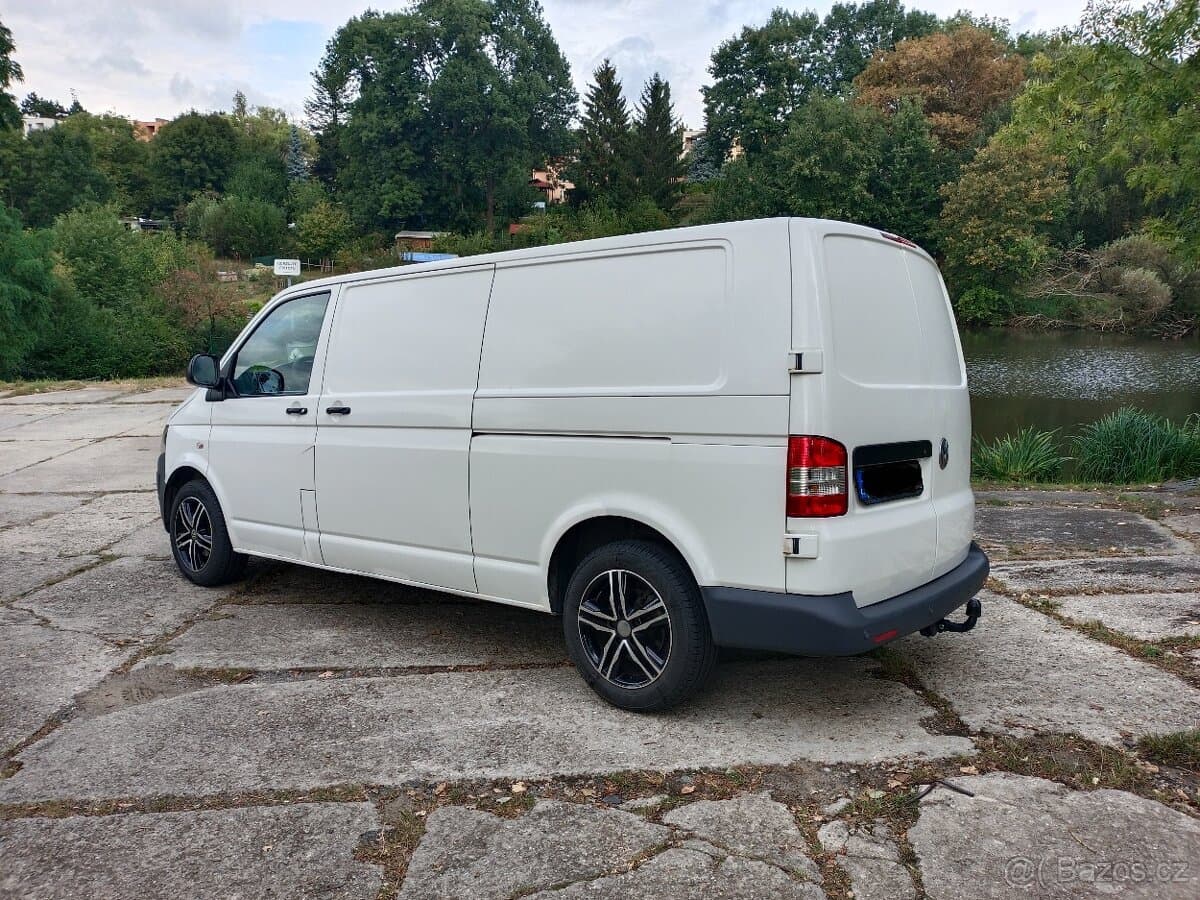 2011 Volkswagen TRANSPORTER - 2