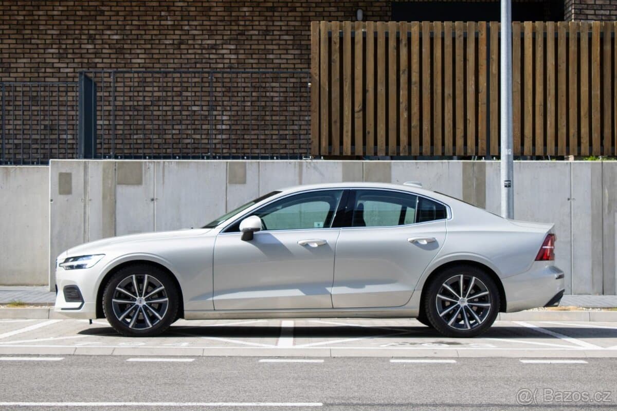 2022 Volvo S60 - 2