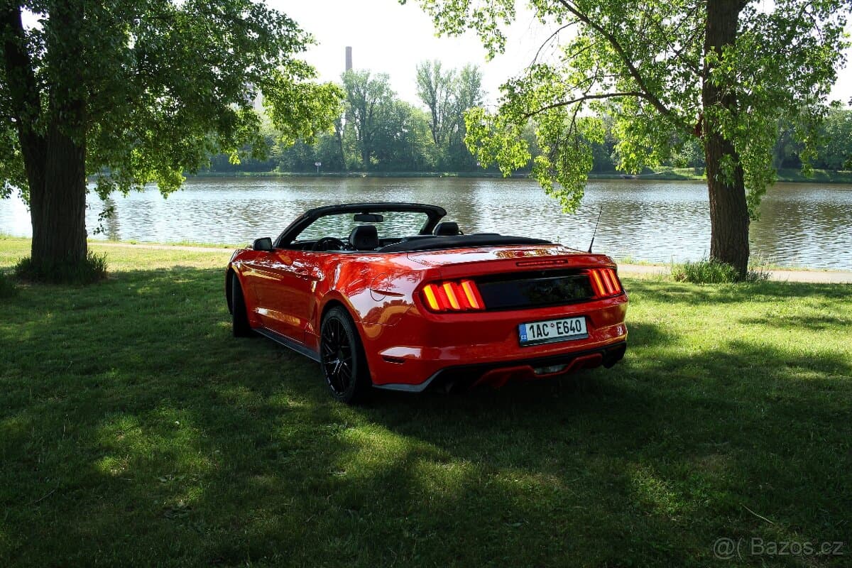 2016 Ford MUSTANG - 2