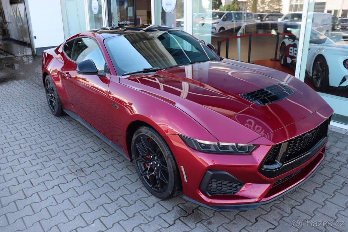 Ford MUSTANG - 2
