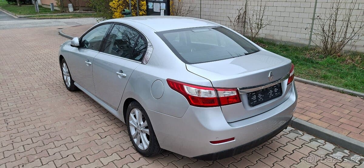 2012 Renault LATITUDE - 2