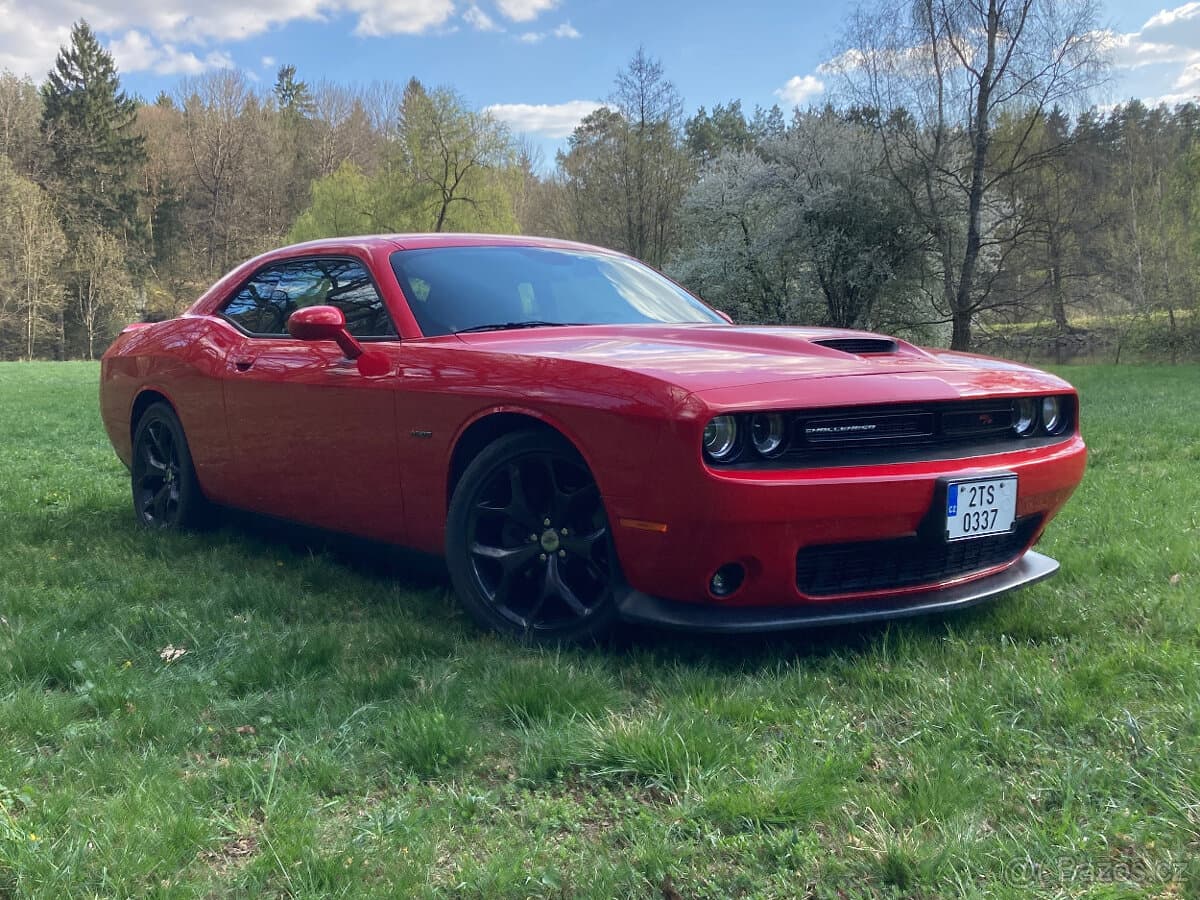 2019 Dodge CHALLENGER - 2