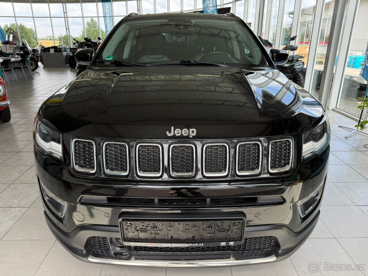 2018 Jeep COMPASS - 2