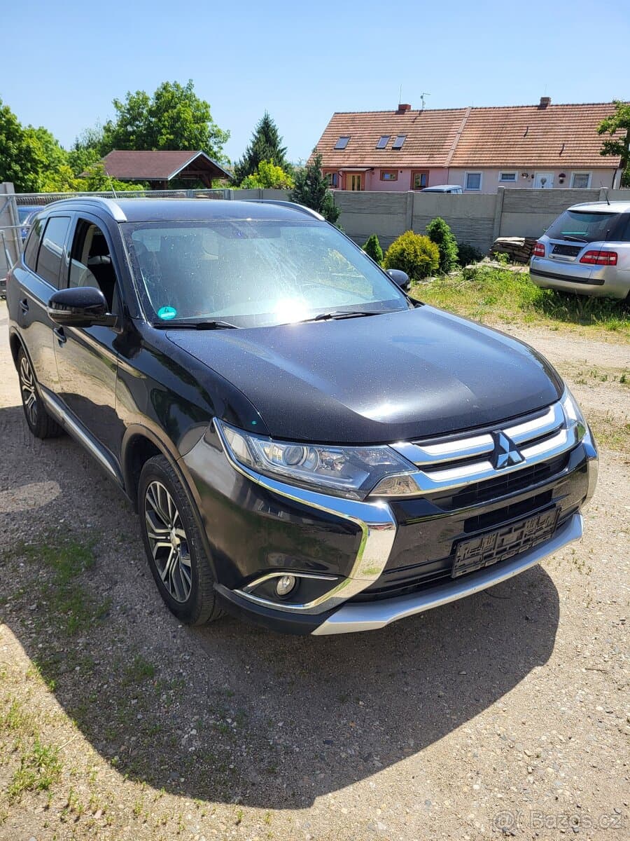 2016 Mitsubishi OUTLANDER - 2