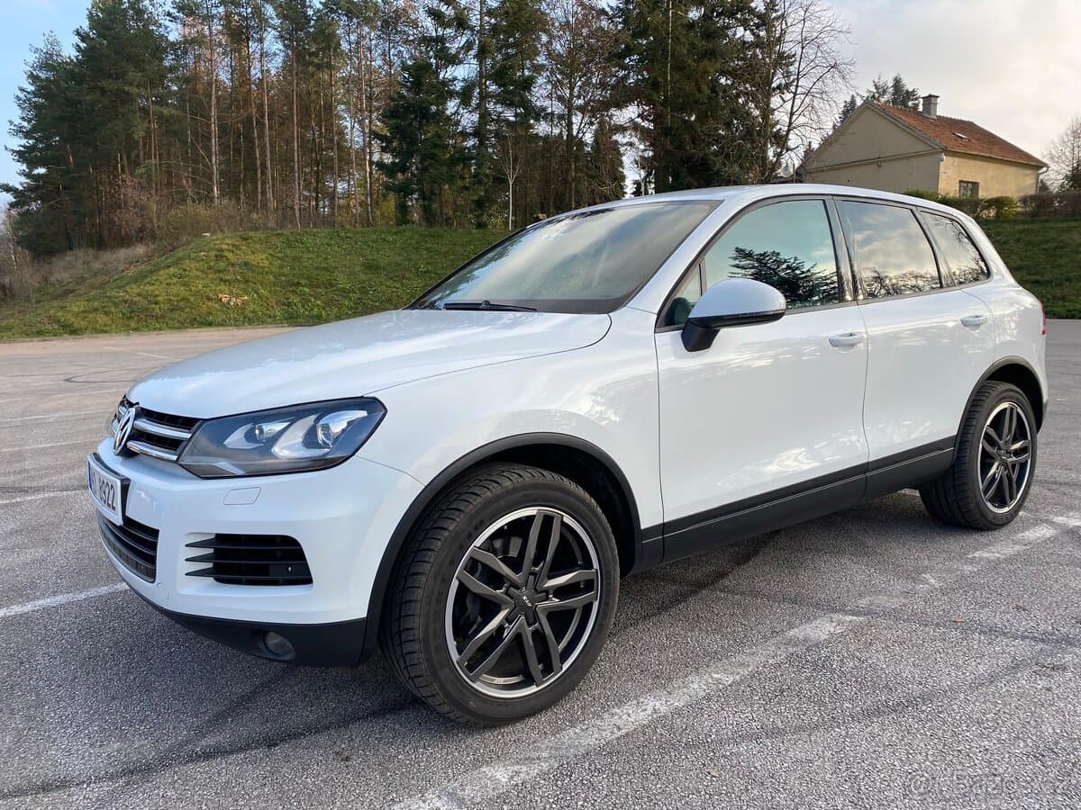 2013 Volkswagen TOUAREG - 2