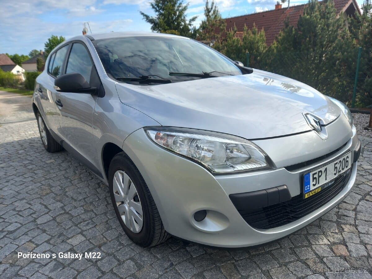 2011 Renault MEGANE - 2