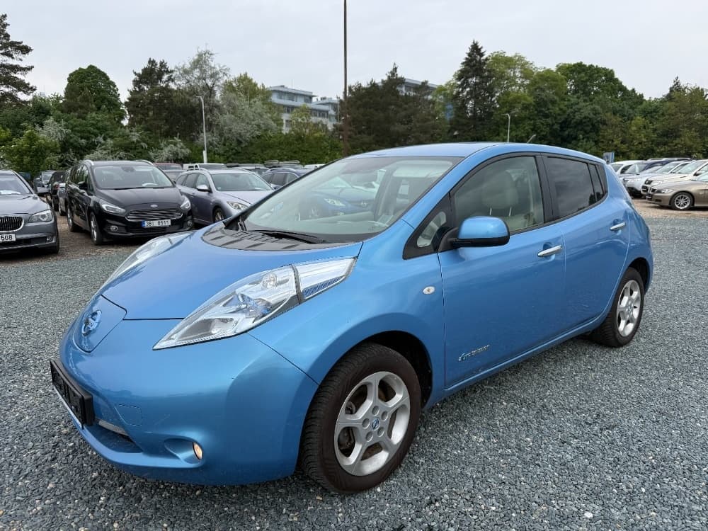 2011 Nissan LEAF - 2