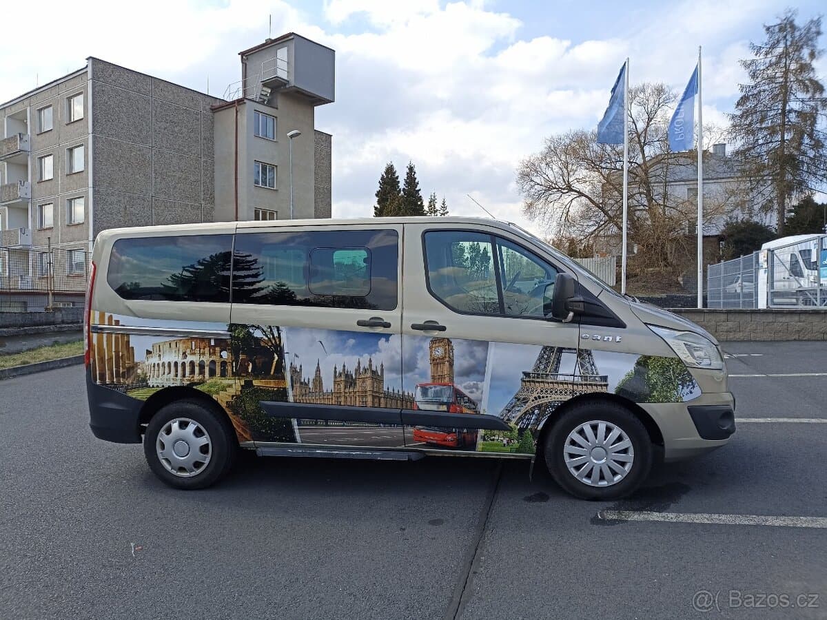 2013 Ford TOURNEO - 2