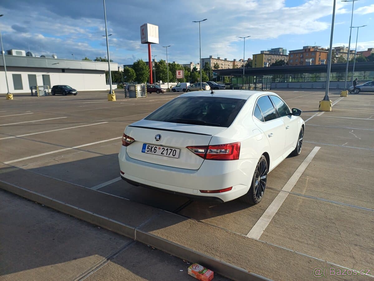 2016 Škoda SUPERB - 2