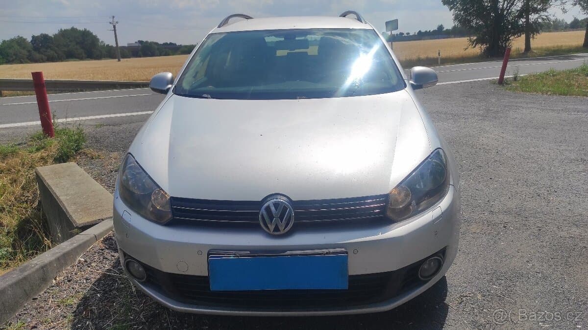 2011 Volkswagen GOLF - 2