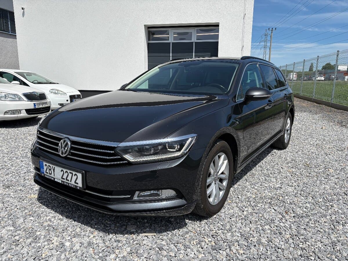 2018 Volkswagen PASSAT - 2