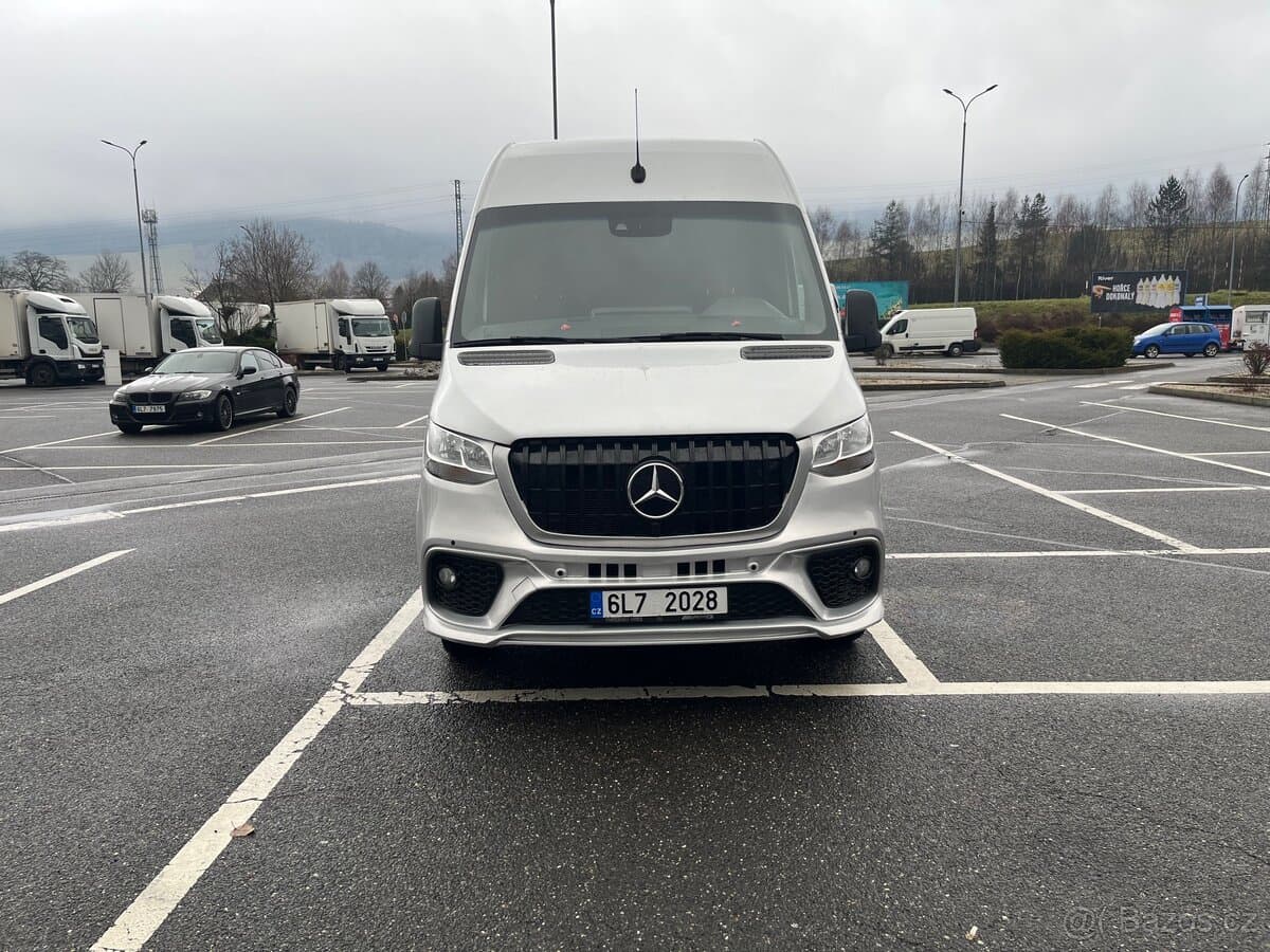 Mercedes-Benz SPRINTER - 2