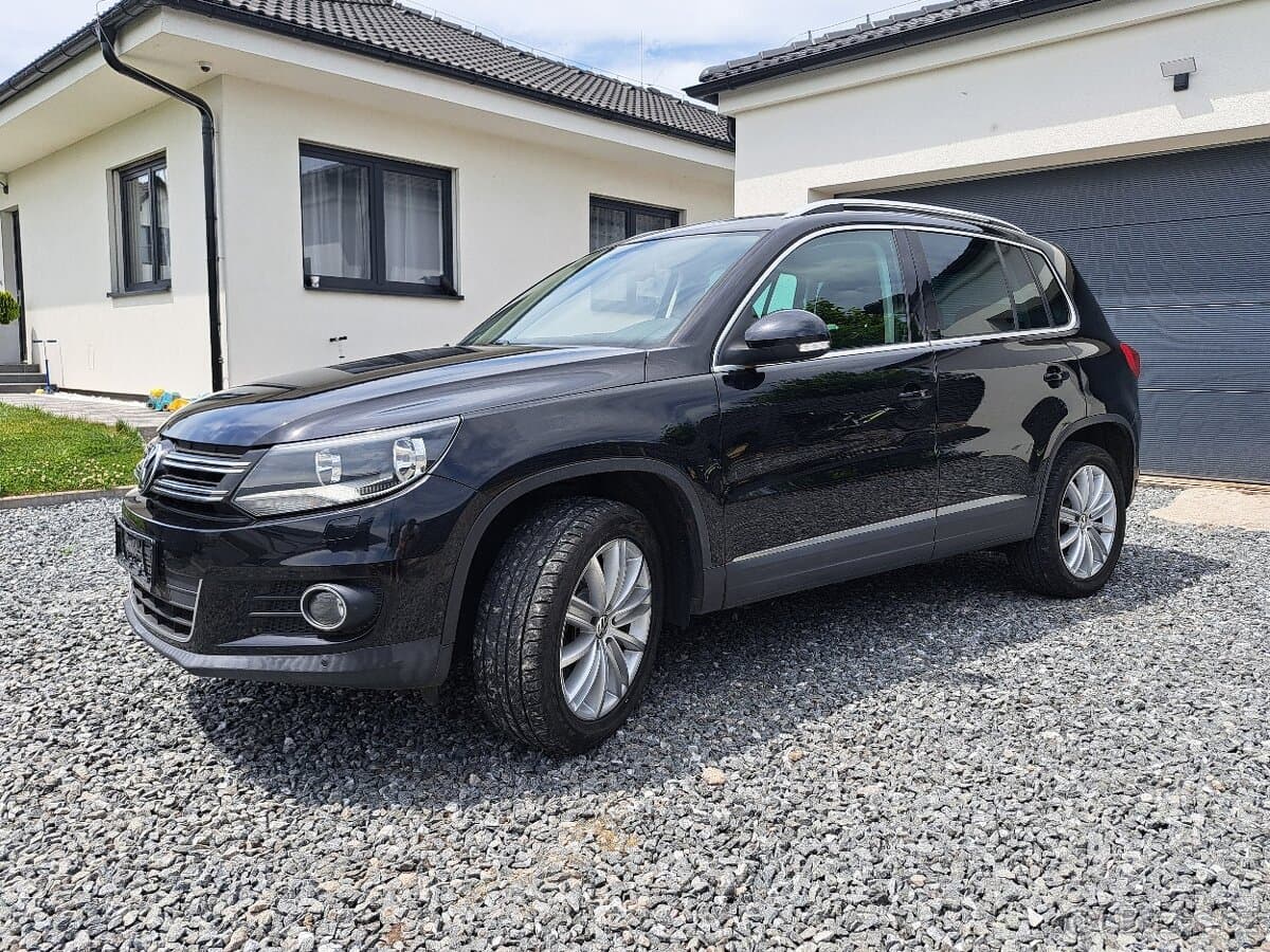2012 Volkswagen TIGUAN - 2